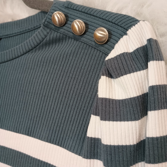 Ann Taylor Petite Green and White Striped Ribbed Long Sleeve Top Size MP - Picture 2 of 10